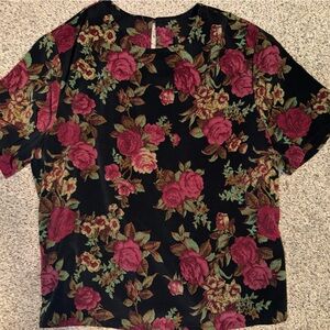 Vintage BonWorth Black and Red Floral Short Sleeve Top Large Petite